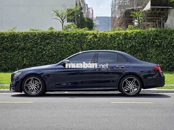 Mercedes Benz E300 AMG - 22.222 Km