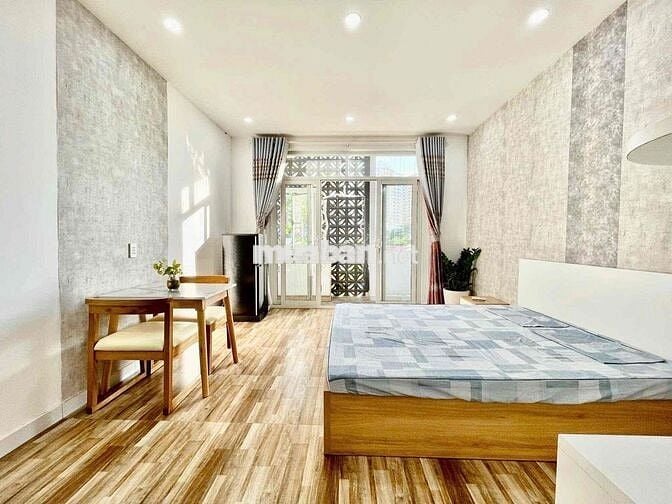 Studio Mới Keng Thoáng Mát Có Ban Công Ngay Sân Bay TSN, Giáp Q3 PN