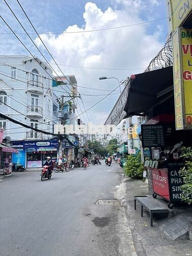 Mặt Tiền Đường Ni Sư Huỳnh Liên Ngay Chung Cư.