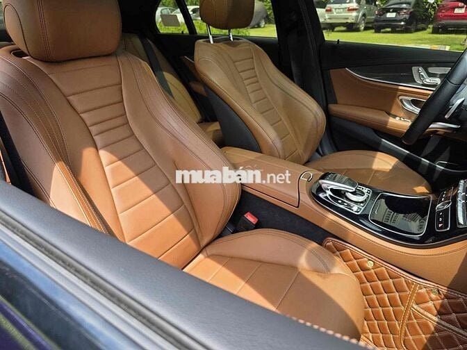 Mercedes Benz E300 AMG - 22.222 Km