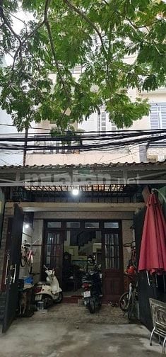 Cho thuê nhà mặt tiền Phú Thuận, Q.7, 4x20m, 3 lầu, giá 30 triệu 