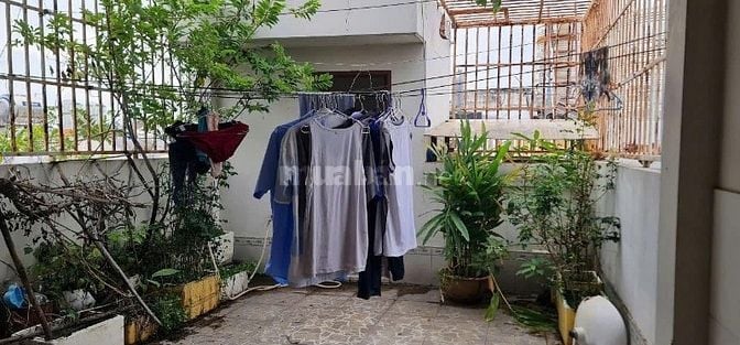 Cho thuê nhà mặt tiền Phú Thuận, Q.7, 4x20m, 3 lầu, giá 30 triệu 