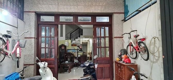 Cho thuê nhà mặt tiền Phú Thuận, Q.7, 4x20m, 3 lầu, giá 30 triệu 