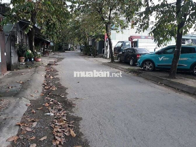 165 m2 ( Ngang 11) Đất  Mặt Tiền ( Tặng Nhà Kho) Đông Thạnh Sát Mí Q12