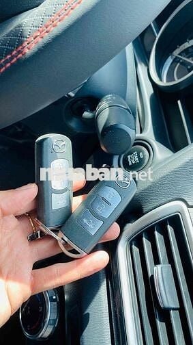 Mazda 3 2017 1.5 AT Sedan -màu đen,Xe gia đình