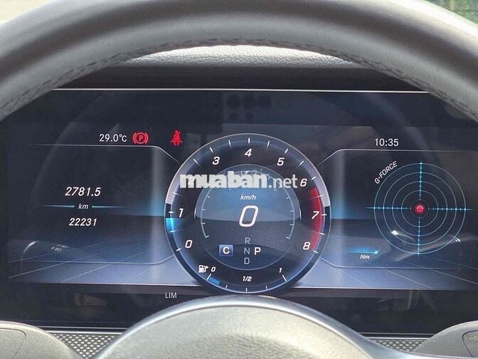 Mercedes Benz E300 AMG - 22.222 Km