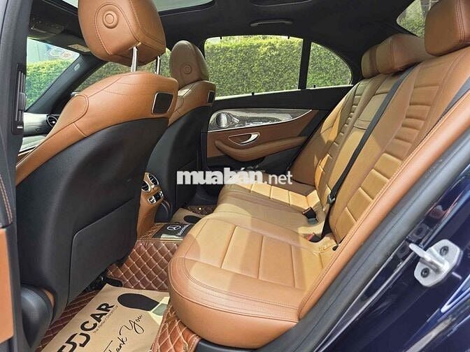 Mercedes Benz E300 AMG - 22.222 Km