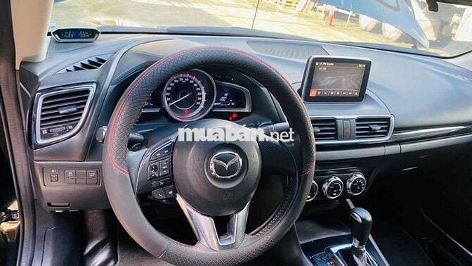 Mazda 3 2017 1.5 AT Sedan -màu đen,Xe gia đình