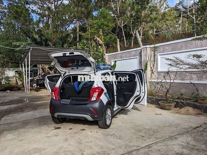 VinFast Fadil base 2021 1.4 AT - 44998 km