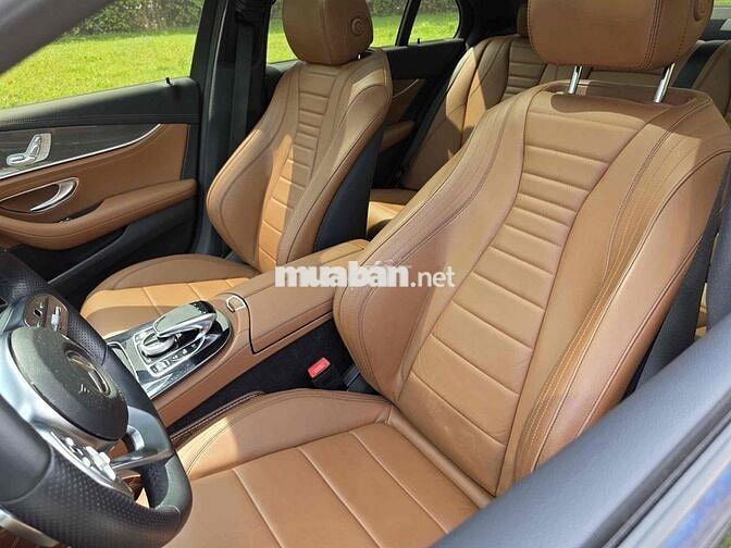 Mercedes Benz E300 AMG - 22.222 Km