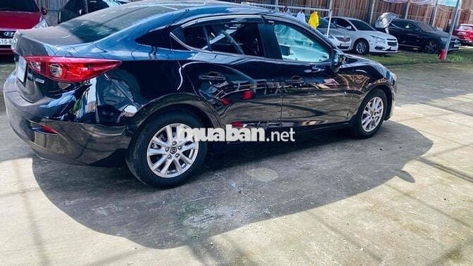 Mazda 3 2017 1.5 AT Sedan -màu đen,Xe gia đình