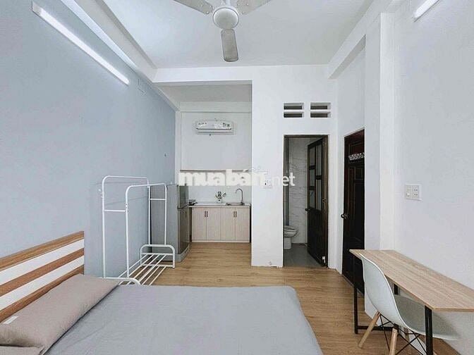 STUDIO CỬA SỔ ÁNH SÁNG TỰ NHIÊN + NỘI THẤT MỚI 100% GẦN CHỢ HOÀ HƯNG✅
