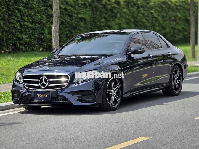 Mercedes Benz E300 AMG - 22.222 Km