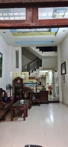 Cho thuê nhà mặt tiền Phú Thuận, Q.7, 4x20m, 3 lầu, giá 30 triệu 