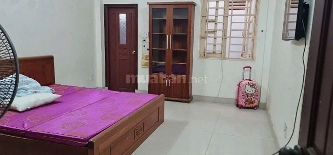 Cho thuê nhà mặt tiền Phú Thuận, Q.7, 4x20m, 3 lầu, giá 30 triệu 
