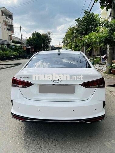 Hyundai Accent 2023 1.4 AT - 59000 km