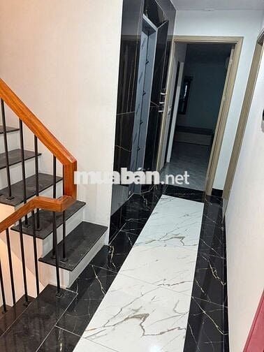Bán ccmn Minh Khai, 80m x7T thang máy 18 phòng, dòng tiền 1.1 tỷ/năm