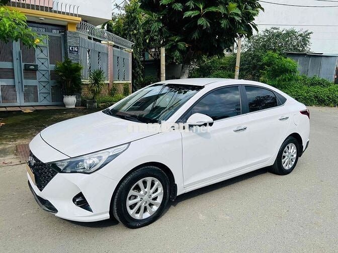 Hyundai Accent 2023 1.4 AT - 59000 km