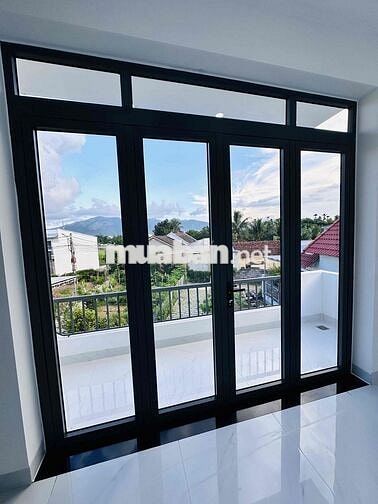 Bán nhà 1 trệt 1 lầu Trung tâm thị trấn Diên Khánh
