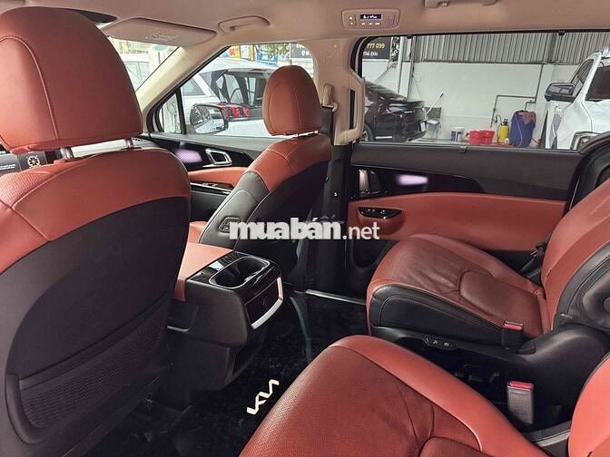 Kia Carnival 2024 2.2D Signature  - 59000 km