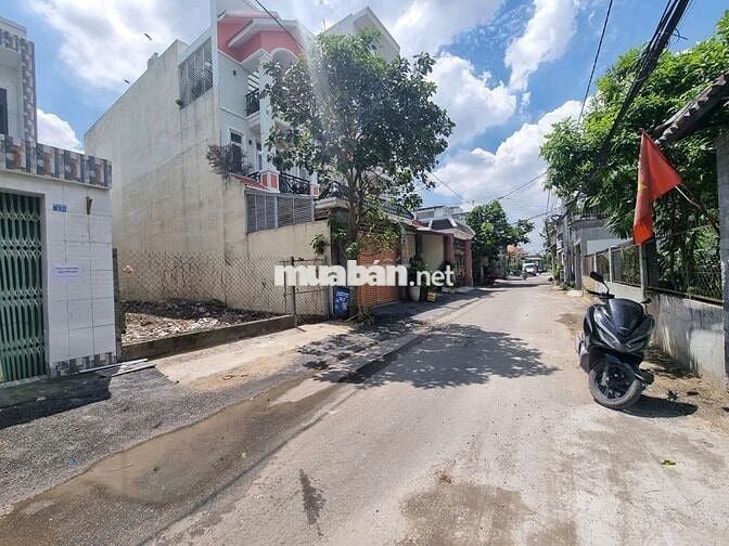 Đất mt APD35 5x35m thổ cư, cách ngã tư Vườn Lài 1km