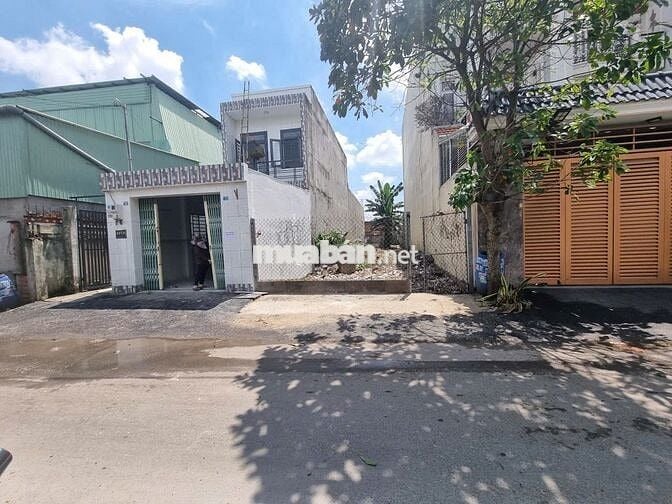 Đất mt APD35 5x35m thổ cư, cách ngã tư Vườn Lài 1km