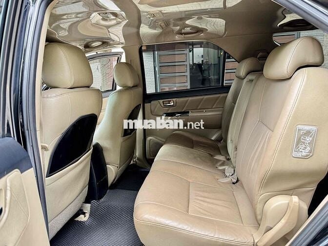 Toyota Fortuner 2015 2.7V 4x2 AT - 105000 km