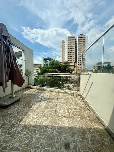 Cho thuê nhà mặt tiền Lạc Long Quân, P.5, Q.11 giá 40tr