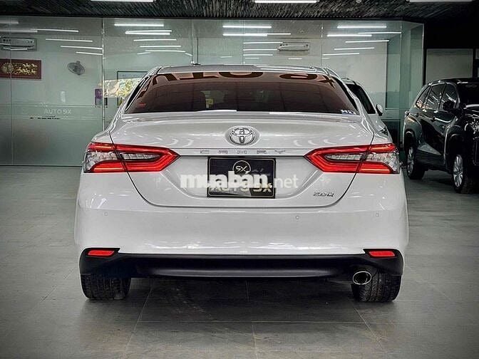 🚘 Toyota Camry 2.0Q 2022 - đăng ký lần đầu 12/2022