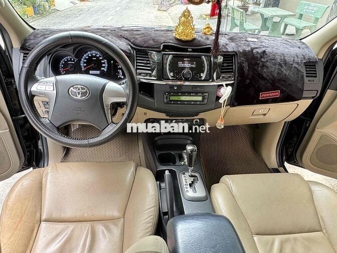 Toyota Fortuner 2015 2.7V 4x2 AT - 105000 km
