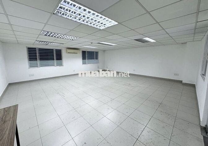 📱 Nhà MT Nguyễn Bá Tuyển 10x20m. Trệt 3 Lầu- Sân Xe, Phòng Rộng