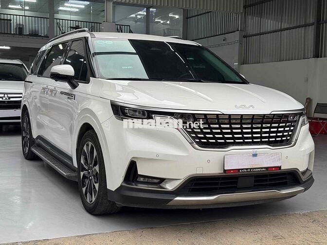 Kia Carnival 2024 2.2D Signature  - 59000 km