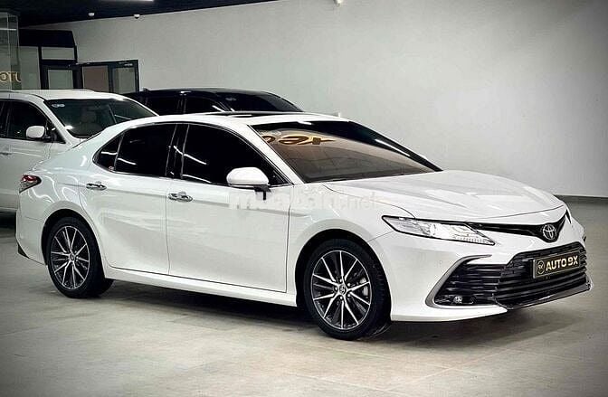 🚘 Toyota Camry 2.0Q 2022 - đăng ký lần đầu 12/2022