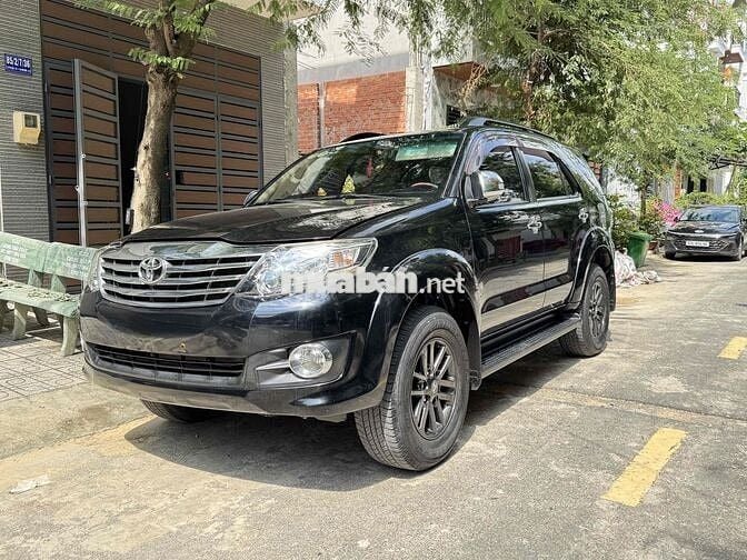 Toyota Fortuner 2015 2.7V 4x2 AT - 105000 km