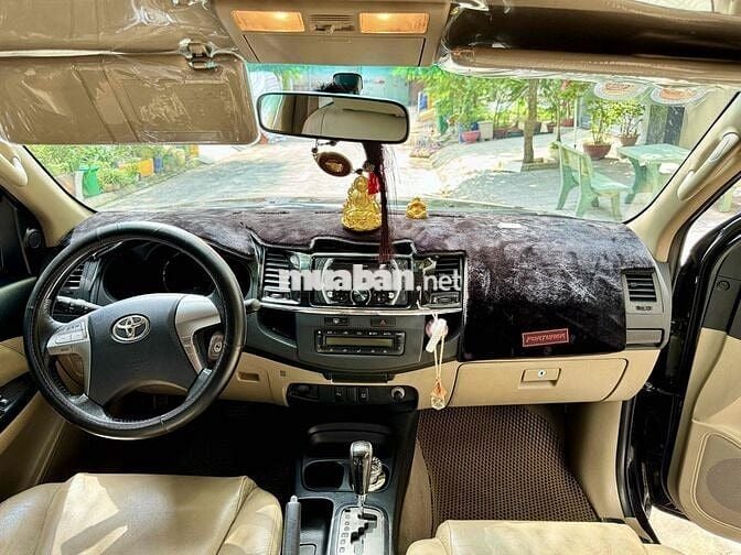 Toyota Fortuner 2015 2.7V 4x2 AT - 105000 km