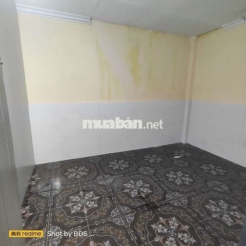 Nhà 1trệt 1lửng có 2PN, 2Wc 1máy lạnh Mới Tinh HBP 8triệu