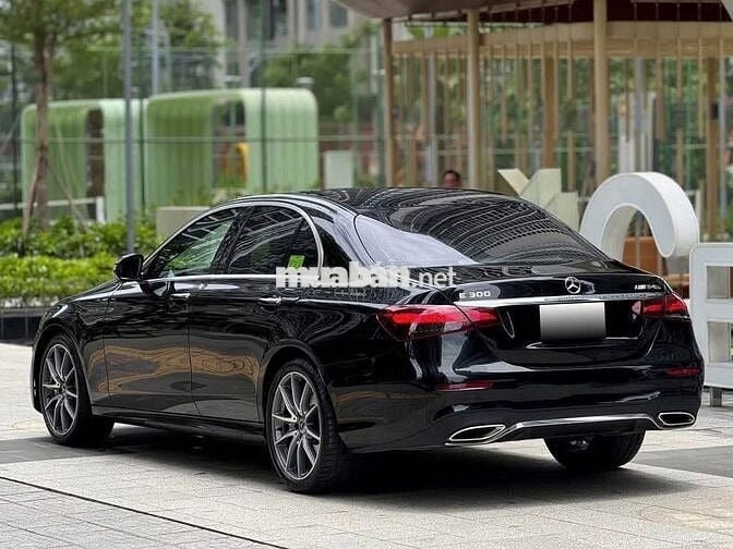 Cực phẩm siêu lướt E300 AMG Model 2022 - 2 vạn