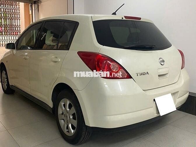 Ô tô Nissan Tiida nhập Nhật 2007 số tự động