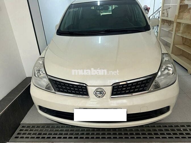 Ô tô Nissan Tiida nhập Nhật 2007 số tự động