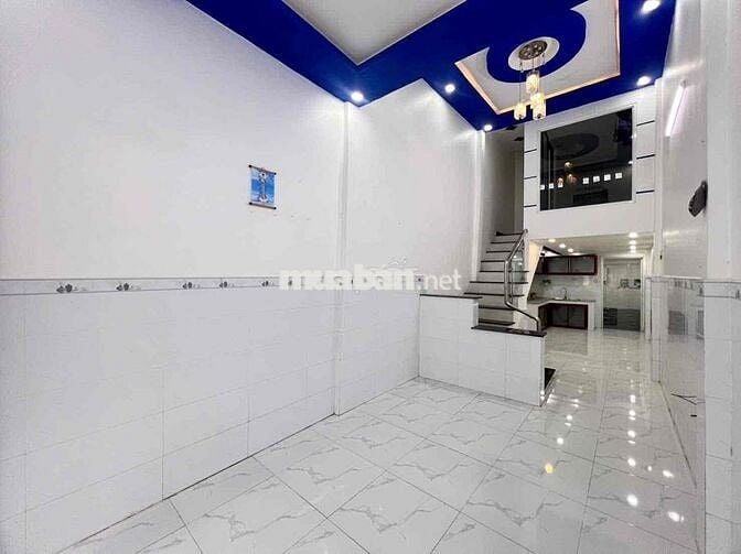 Nhà Trệt Lửng Sau Lưng Vincom Hùng Vương