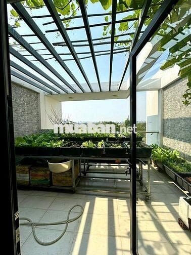 Nhà phố 5x22m Hầm 4 tầng (4PN 5WC), sẵn nội thất ở máy lạnh. Giá 35 tr