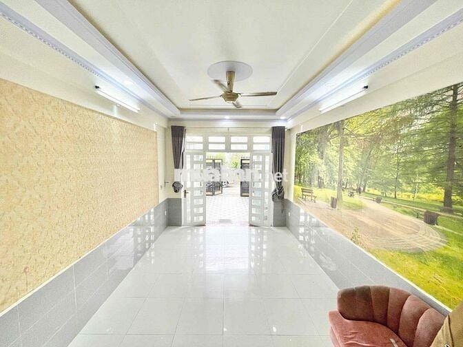 Chính chủ gửi Gần sân vận động Dĩ An vị trí trung tâm phố xá