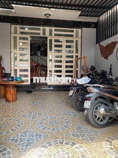 NHÀ 3 LẦU XE HƠI  – ĐÀO TÔNG NGUYÊN – THỊ TRẤN NHÀ BÈ