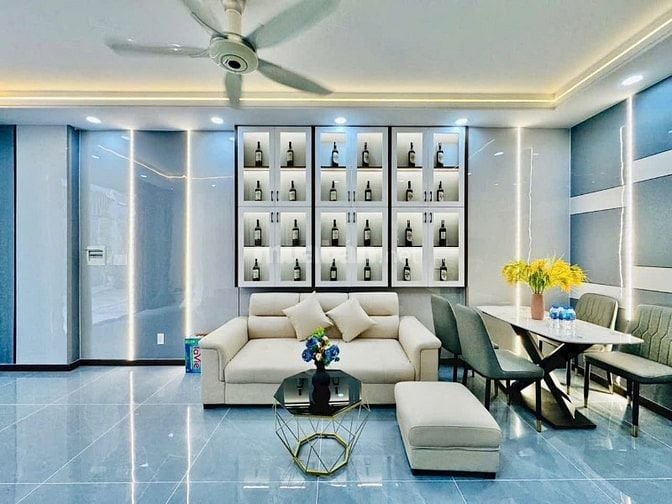 Nhà 1 trệt 2 lầu 1 sân thượng - 2 tỷ 550 - Đường Bùi Đình Tuý P12 Quận