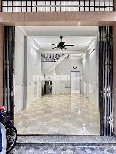 Mặt Tiền Kinh Doanh Tốt Chợ Bình Long(4x18m) 1Lầu 3PN 3VS
