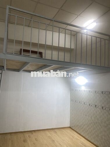 Nhà 1 trệt 1 gác lững mới hoàn thiện 20m2