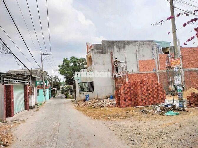Tôi bán Đất thổ cư, nở hậu, đường xe hơi, khu dân cư hiện hữu