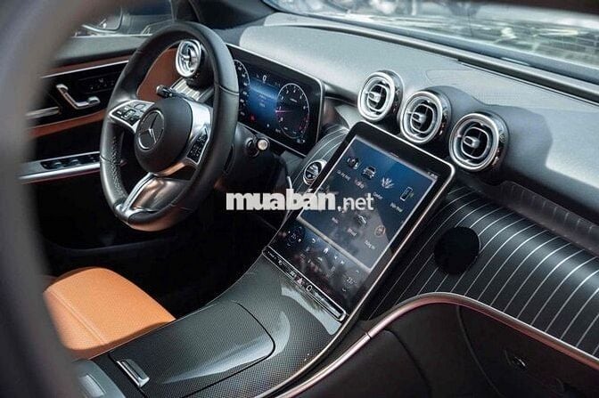 LONG ANH AUTO về Mercedes GLC200 4Matic 2023