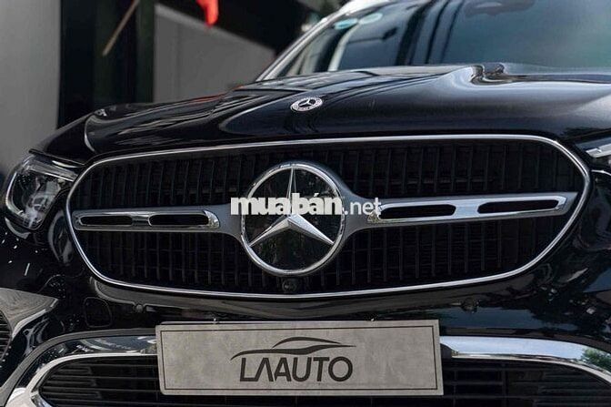 LONG ANH AUTO về Mercedes GLC200 4Matic 2023