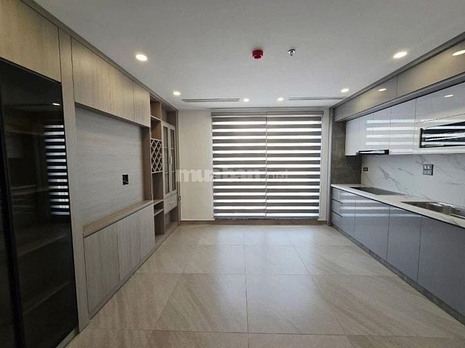 Siêu phẩm 7 tầng thang máy Hoàng Quốc Việt, tầm nhìn mới, đẳng cấp5sao